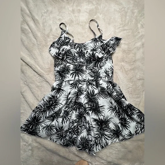 2 for $15// Parisian Collection Romper - Picture 3 of 5